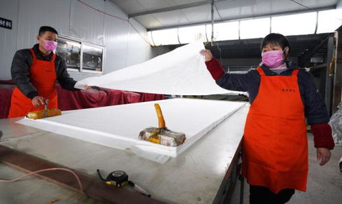 山東鄒平緊急動員，千套防護(hù)服火速馳援抗疫一線